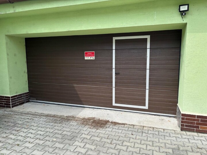 Prenájom garáže s elektrickou bránou v centre Vrútok