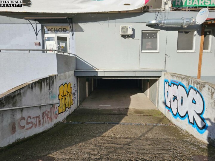 Na predaj garáž v Šali pri Bille