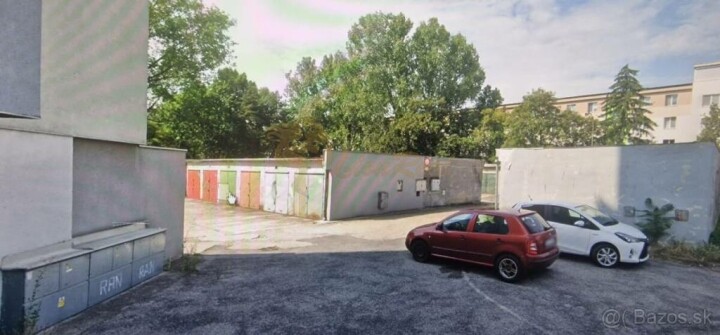 Predaj garáže s pozemkom na ul. Planét, Ružinov