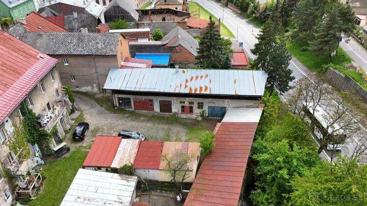 Na predaj murovaná garáž s podkrovím v Kremnici