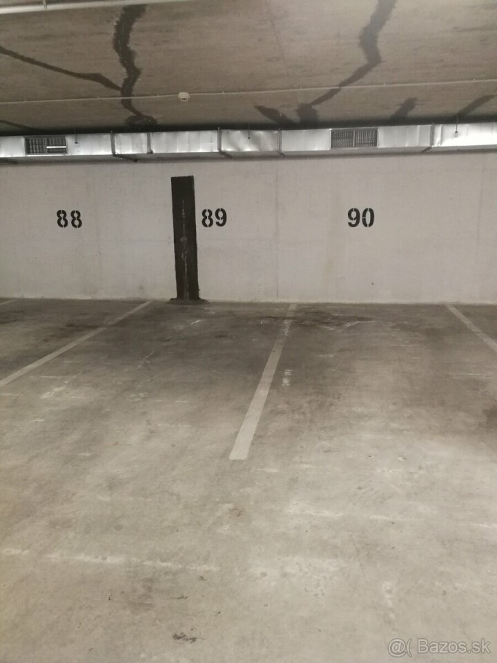 Prenájom parkovacieho miesta v garáži na Gabčíkovej ulici, BA