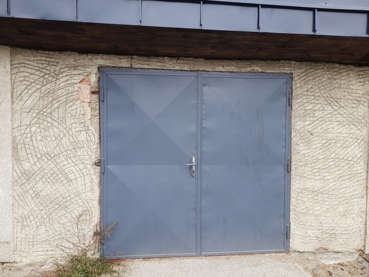 Predaj murované garáže v Hriňovej na ulici Jarmočná