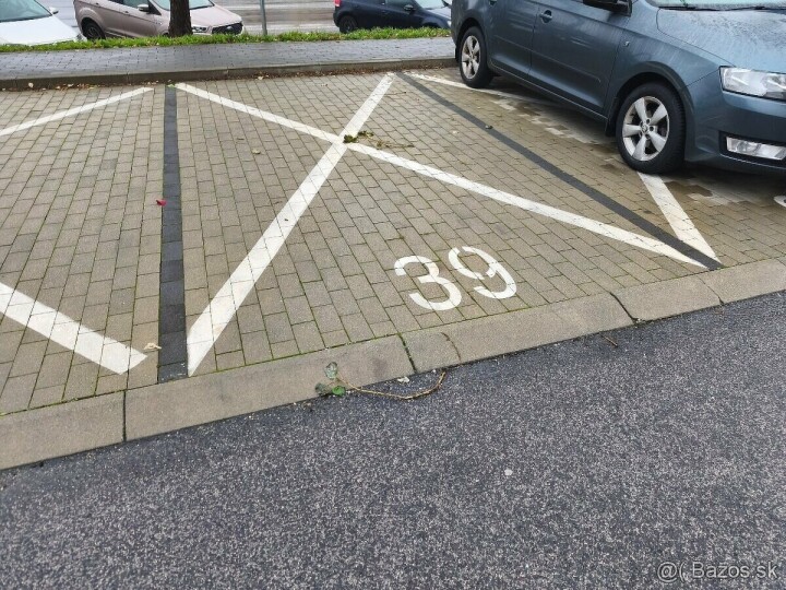 Prenájom vonkajšieho parkovacieho miesta v Slnečniciach
