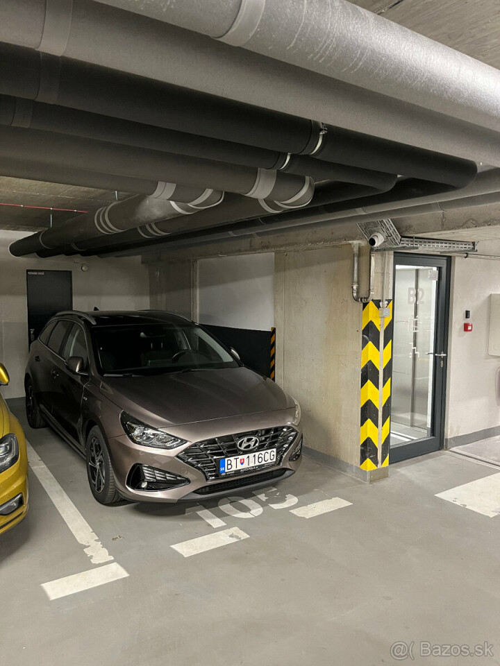 Garážové státie na predaj v Grand Koliba, Blok B