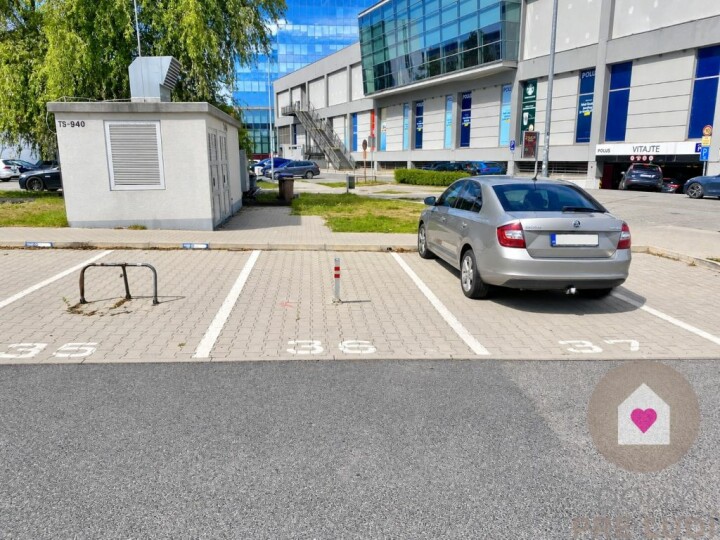 Prenájom vonkajšieho parkovacieho státia na Junáckej ulici