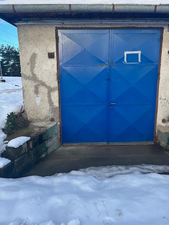 Murovaná garáž na predaj pri Židovskom cintoríne