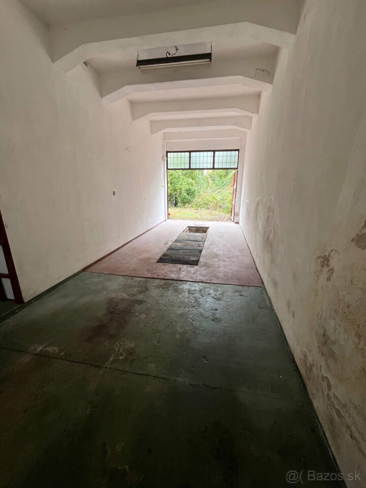 Prenájom garáže a skladových priestorov v Kremnici