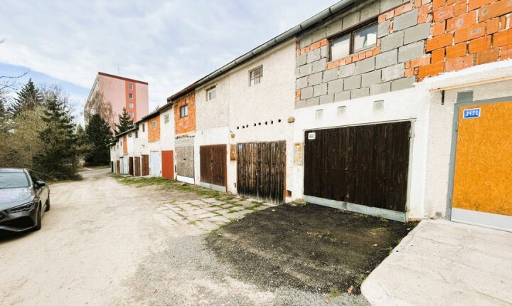 Murovaná garáž na predaj v Zvolene, ul. Prachatická, 20 m2