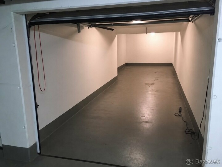 Predaj priestrannej garáže 42 m² na Lužnej ulici v Petržalke