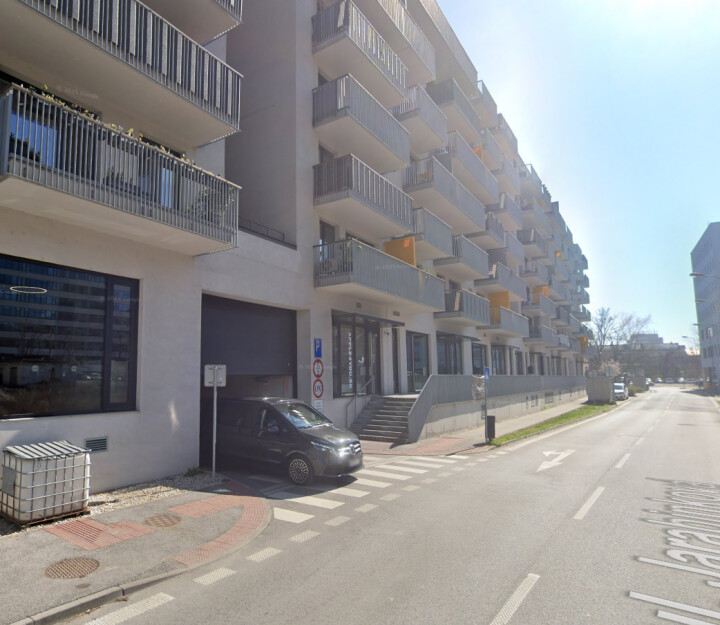 Prenájom širokého parkovacieho miesta v projekte Jarabinky, Ružinov