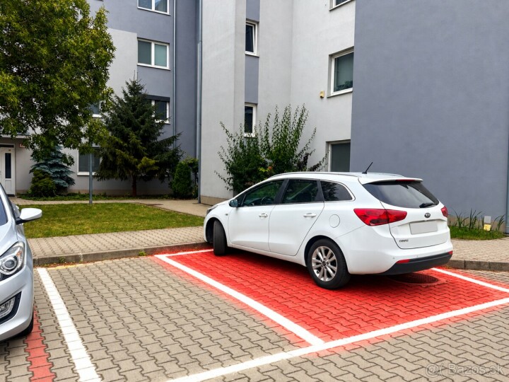 Predaj vonkajšieho parkovacieho miesta v Trnave