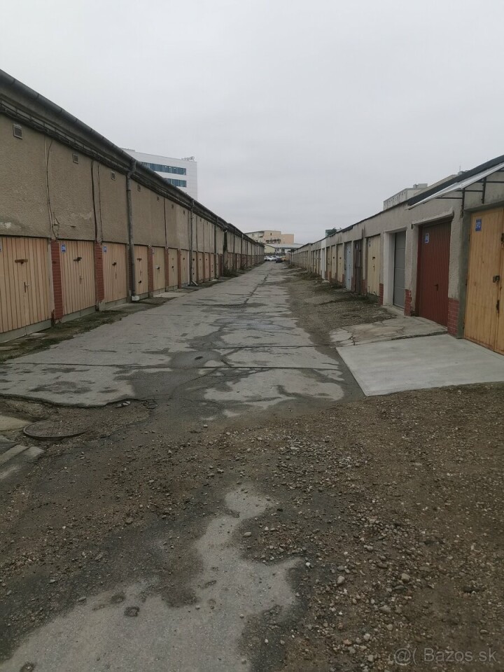 Predaj murované garáže na Lomonosovovej ulici