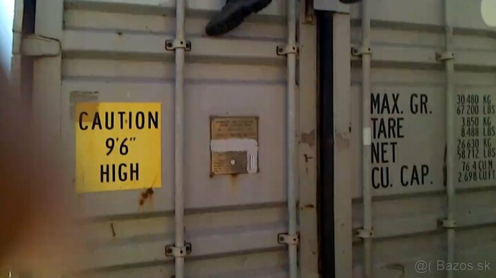 Na predaj 12m vysoký námorný kontajner v dobrom stave