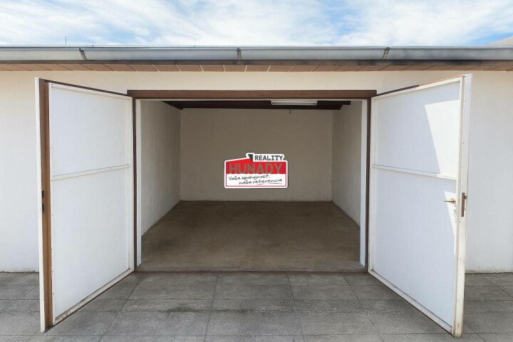 Murovaná garáž 19 m² na predaj v Spišskej Novej Vsi