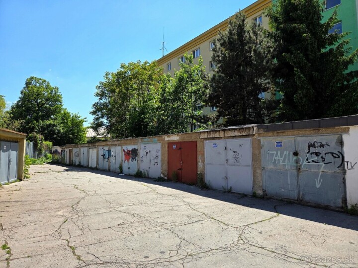 Predaj garáže na Jakobyho ulici v Košiciach – Staré Mesto