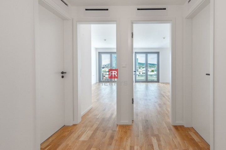 Predaj vonkajšieho vyhradeného parkovacieho miesta v projekte POD VINICOU