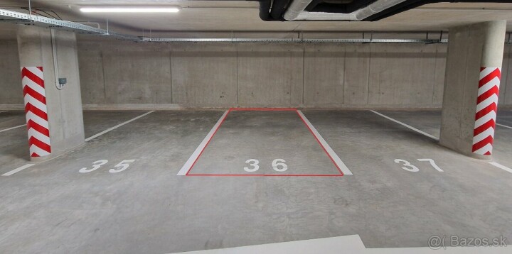 Prenájom garážového státia v novostavbe v Rovinke