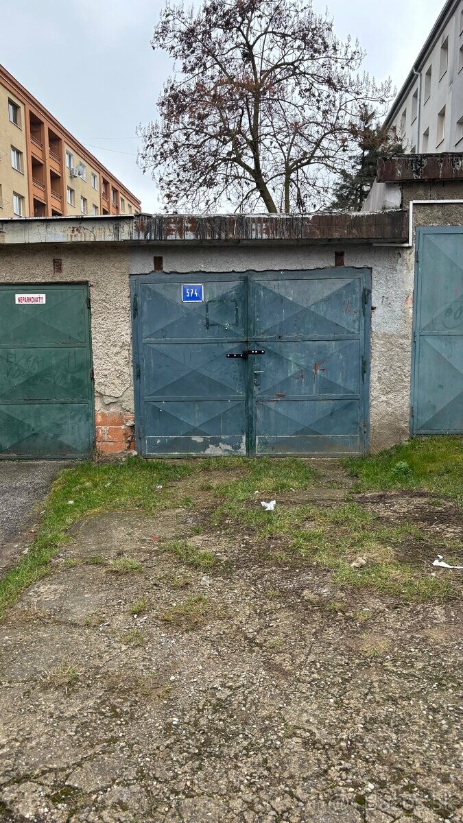 Na predaj radová garáž s pozemkom a elektrinou