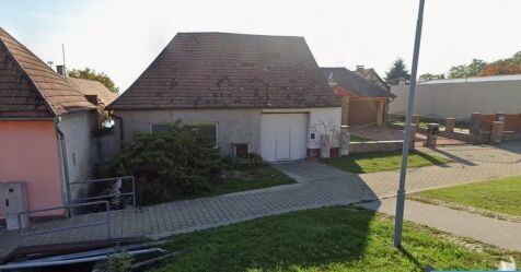Predaj samostatnej garáže v Modre s montážnou jamou