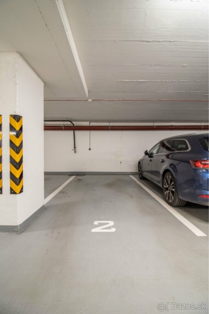 Prenájom garážového parkovacieho státia v NUPPU 3 Ruusu