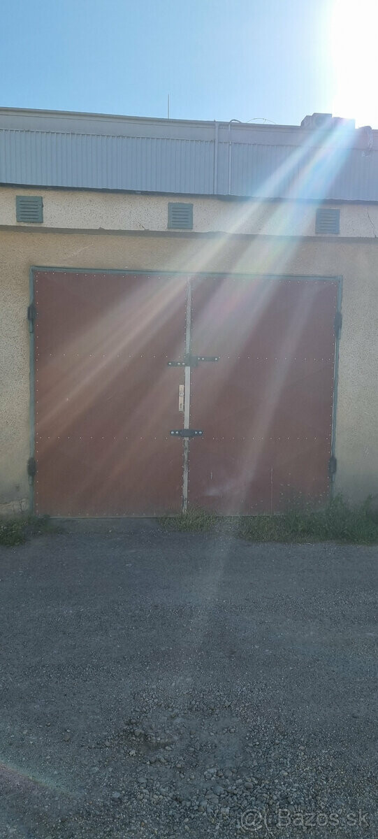 Prenájom zrekonštruovanej garáže s montážnou jamou na Chemickej ulici