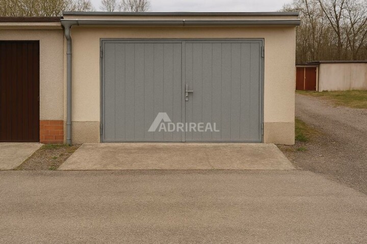 Na predaj murovaná garáž v Zvolene - Zlatý potok, 26.500€