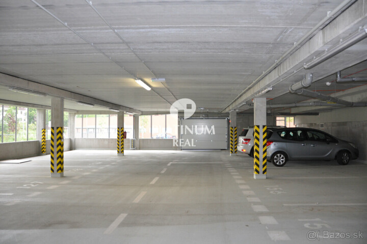 Prenájom vyhradeného parkovacieho miesta v spoločnej garáži na Jégeho 14 B