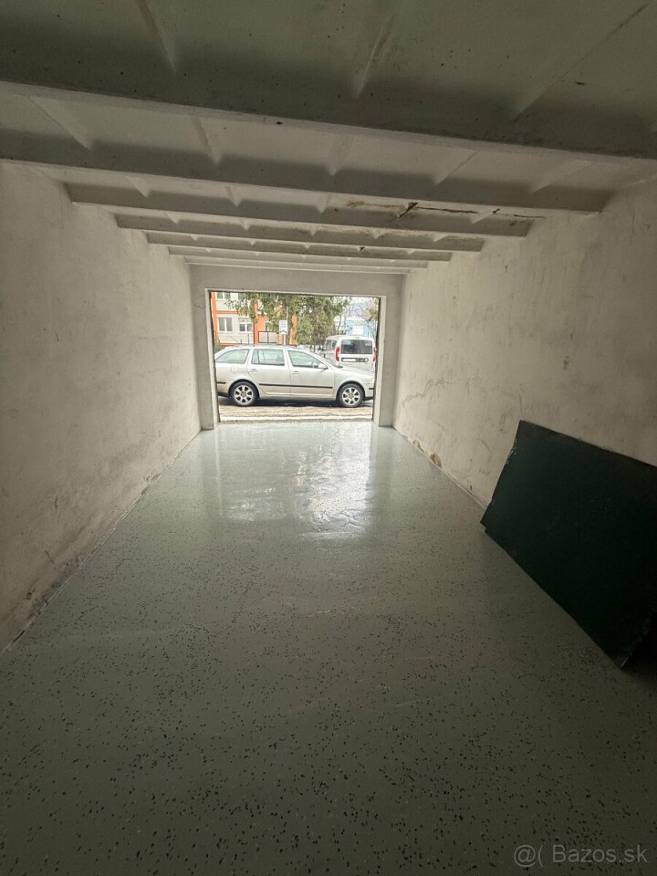 Prenájom rekonštruovanej garáže v Žiline na Námestí požiarnikov
