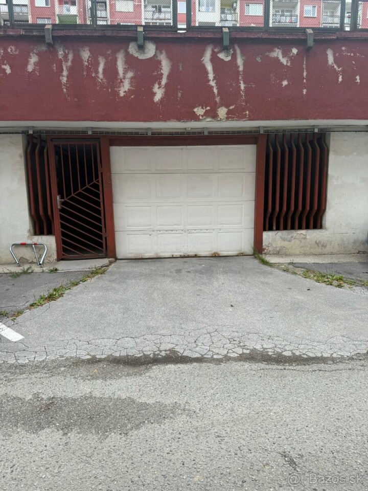 Na predaj garáž 15 m² v Ťahanovciach na ul. Bukurešťská