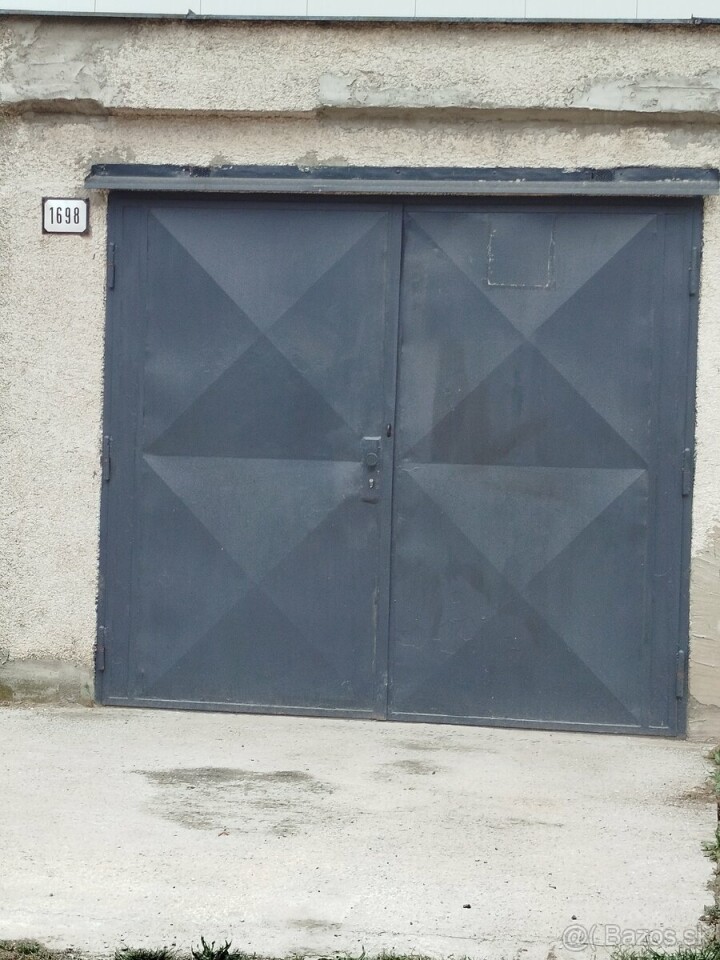 Garáž na dlhodobý prenájom v Senici