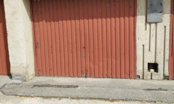 Na predaj murovaná garáž s elektrinou v Dúbravke