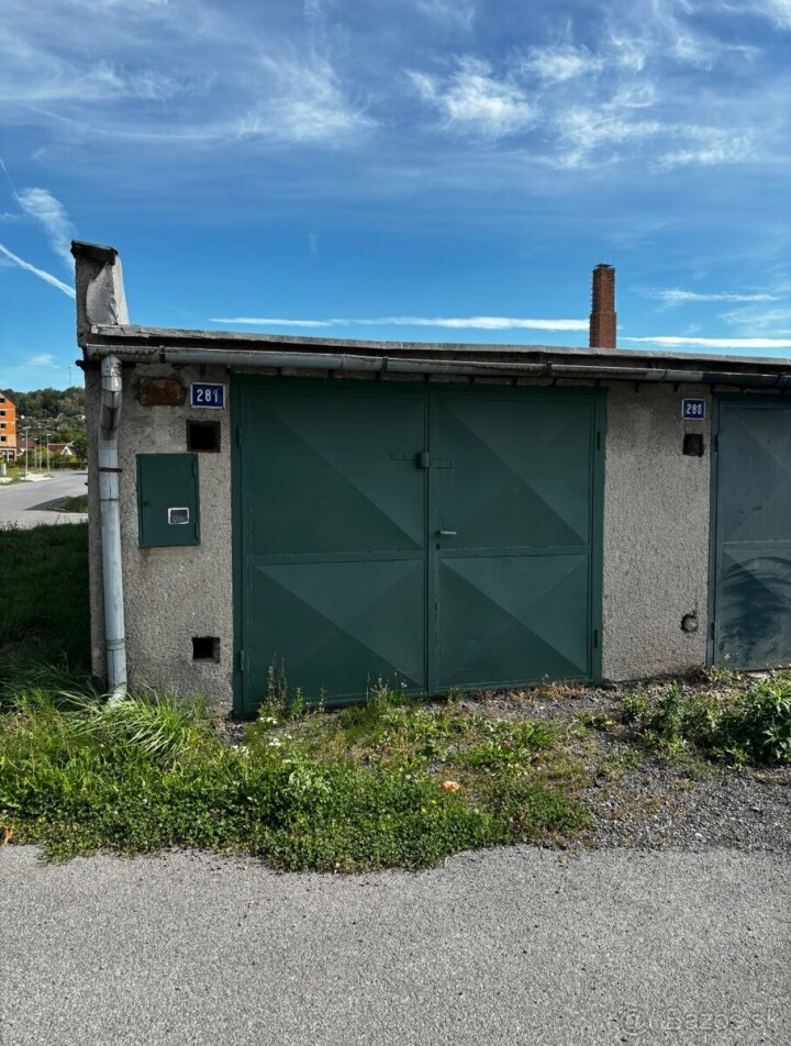 Na predaj murovaná garáž na Záhradnej ulici v Detve