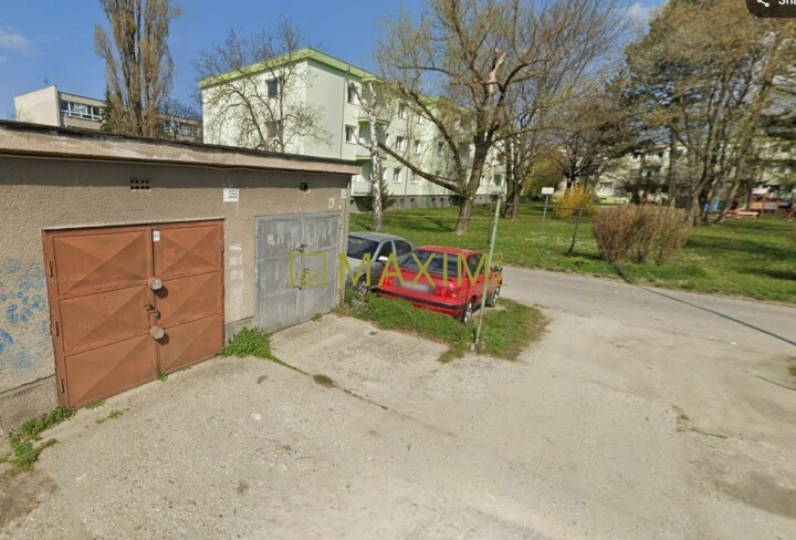 Predaj dvoch garáží s pozemkami na Skalickej ceste, Bratislava - Nové Mesto