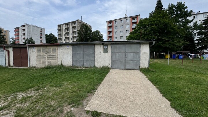 Prenájom dvojgaráže v Svit