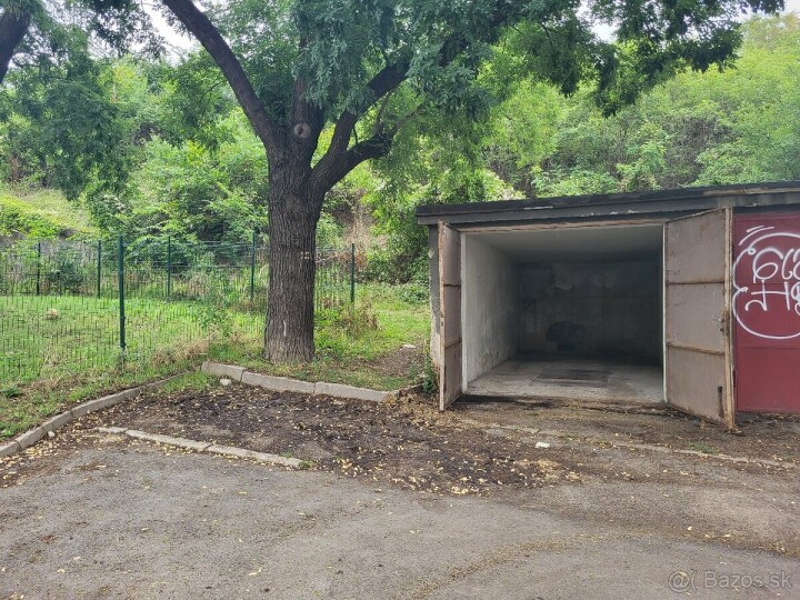 Predaj priestrannej garáže na Dobšinského ulici