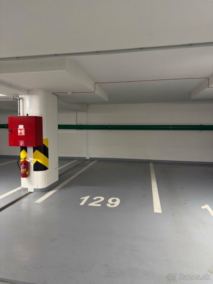 Prenájom vnútorného parkovacieho miesta v rezidencii Albelli
