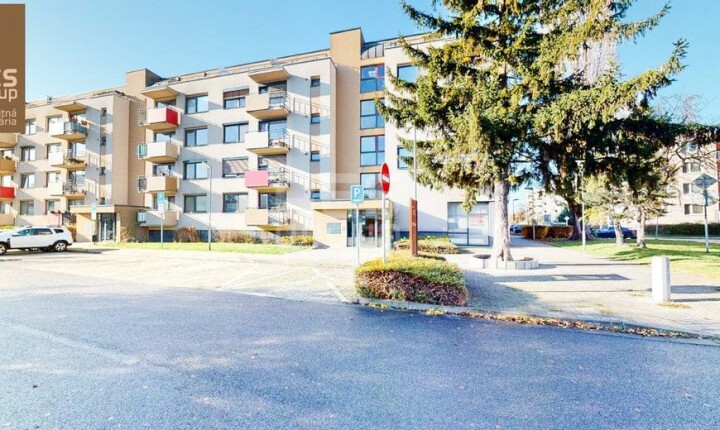 Prenájom parkovacieho miesta s sklápateľným stĺpkom v Stupave