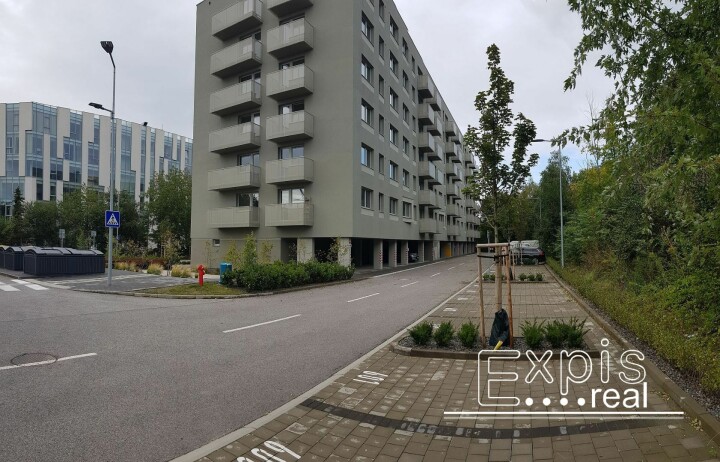 Prenájom vonkajšieho parkovacieho miesta, Ovocné sady, Bratislava