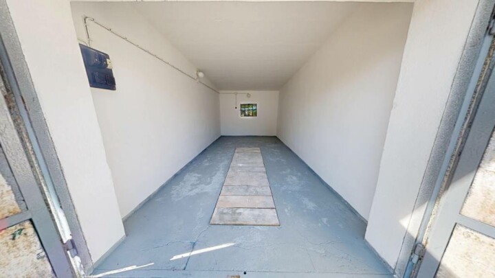 Na predaj garáž v Holíči na ul. J. Čabelku s montážnou jamou