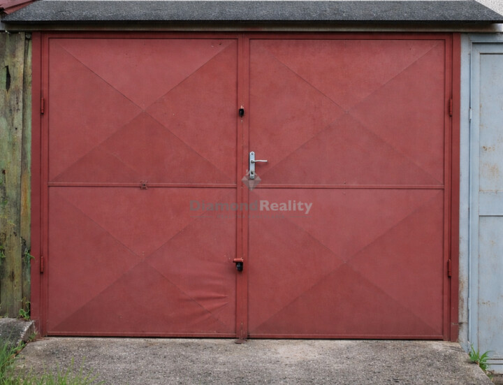 Predaj garáže na Perlovej ulici v Košiciach - Juh