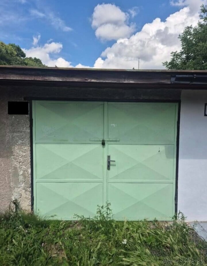 Predaj garáže s pozemkom v Prievidzi