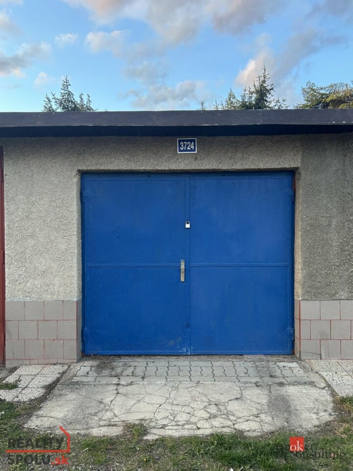 Prenájom zateplenej garáže so špeciálnym vybavením vo Svite