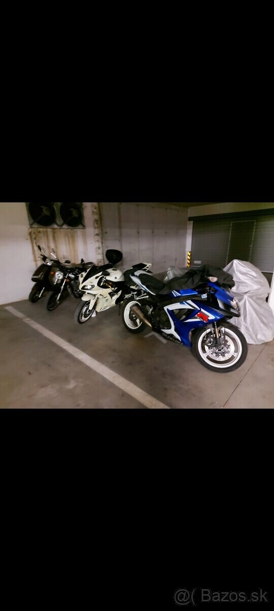 Garážové státie pre motocykle na prenájom
