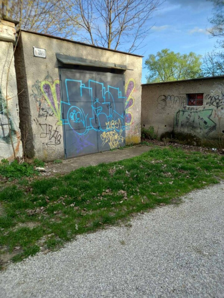 Predaj priestrannej garáže s jamou v Prievidzi