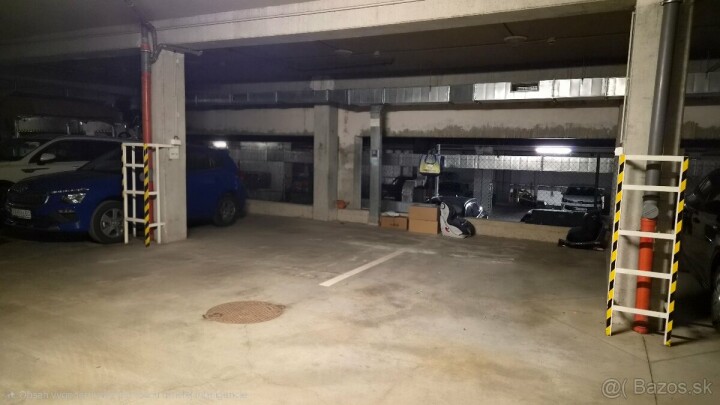 Garážové státie na predaj v Banskej Bystrici