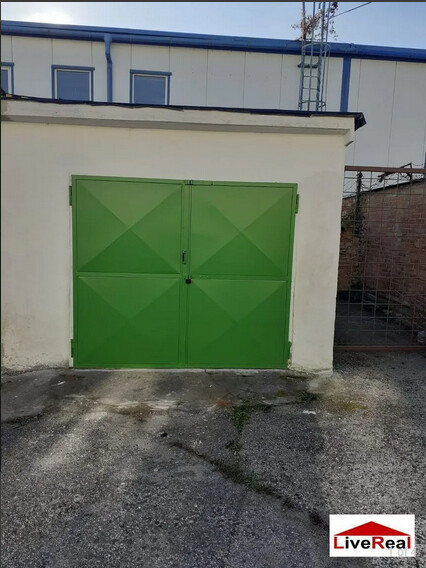 Predaj garáže na ul. Janoškova, 17 m² s pozemkom