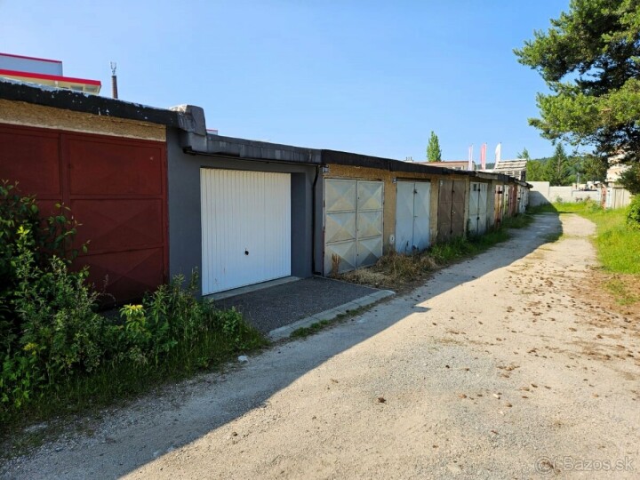 Murovaná garáž na predaj pri kasárňach v Žiline