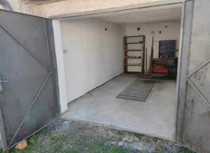 Garáž na predaj v Senici na ulici Kolónia