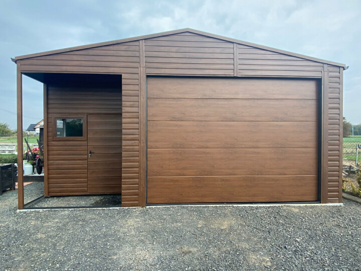 Predaj plechovej garáže s rozmermi 8x9 m