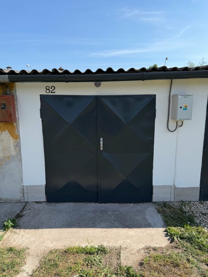 Prenájom zrekonštruovanej garáže s montážnou jamou v Komárne